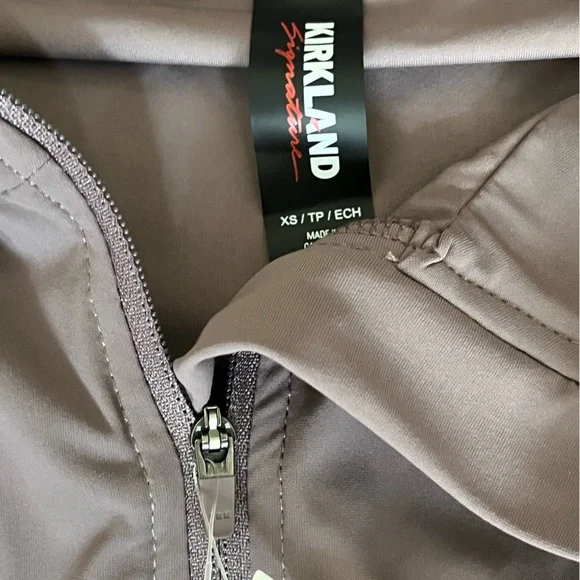 NWT Kirkland Signature Active Full Zip Jacket - Picture 8 of 10